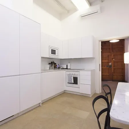 Romaguera Homestay *